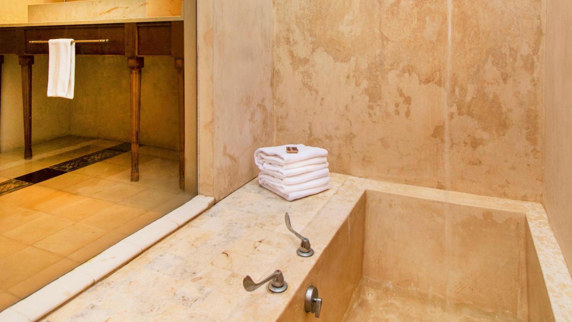 Rosas&xocolate Boutique Hotel+spa